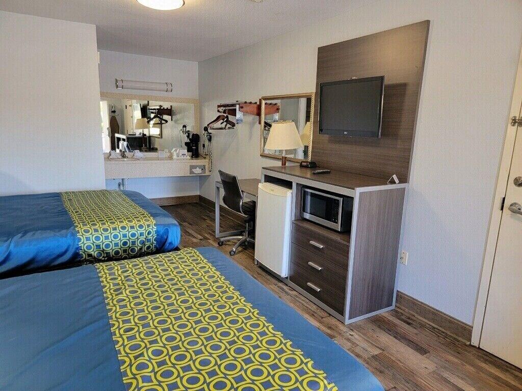 Grove Travel South Columbus Hotel 2*